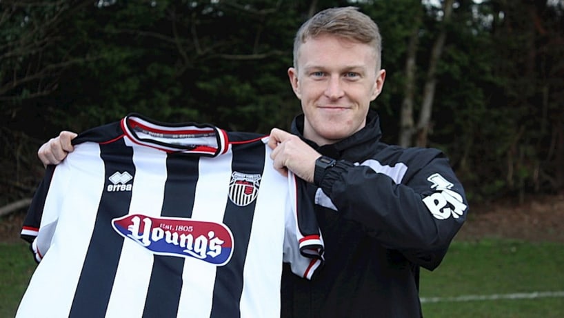 Luke Hendrie Signs on