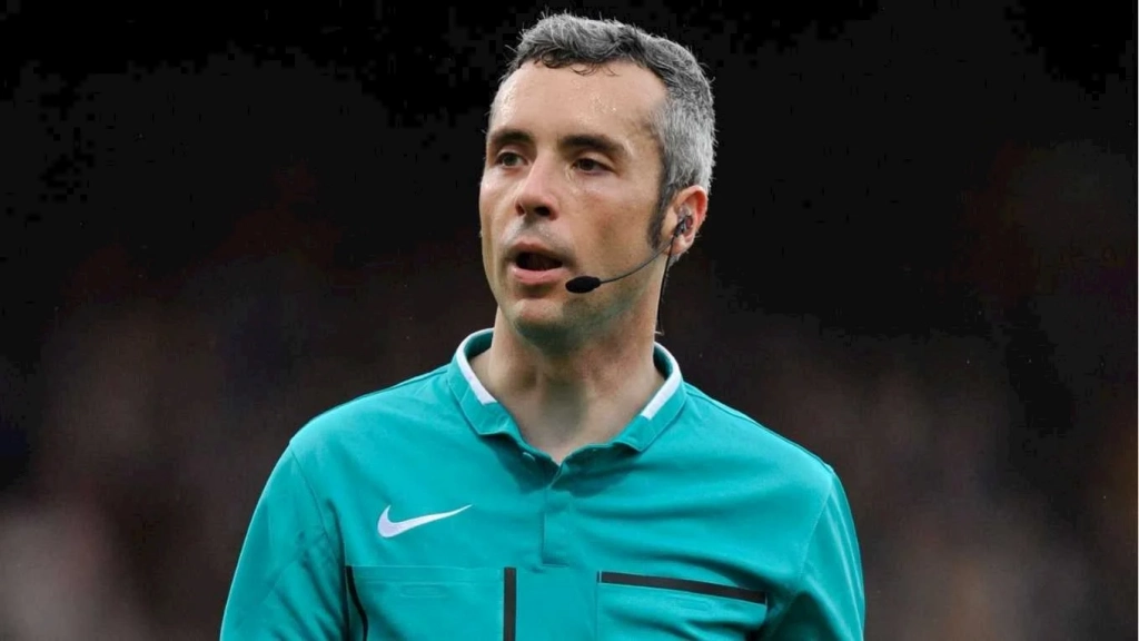 Referee