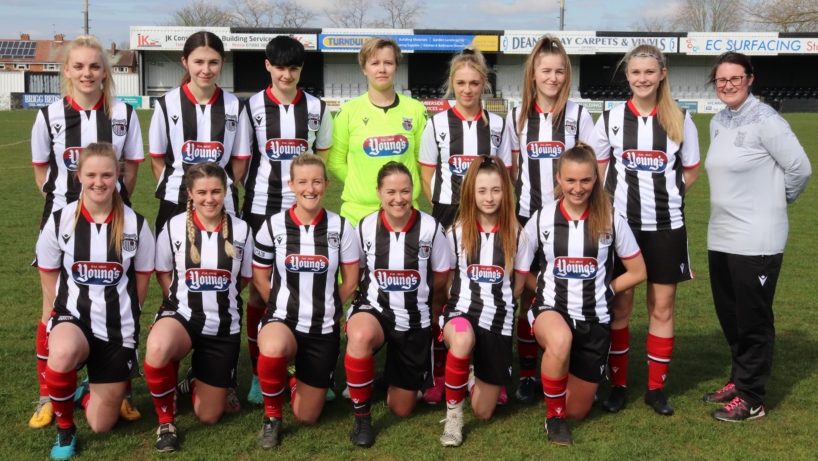 Womens Team Squad Photo Before Nottingham Fixture
