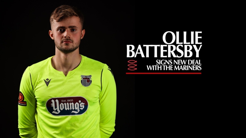 Ollie Battersby it the goalkeeper kit\